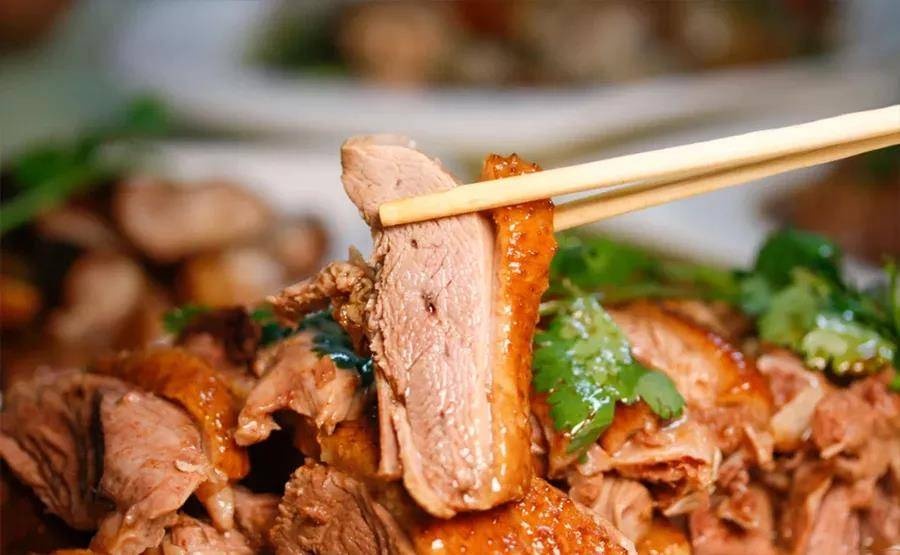 麻辣肉面条：美味又健康的传统家常美食